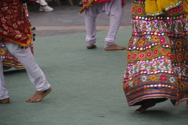 Taniec Ludowy Indii Festiwalu Ulicznym — Zdjęcie stockowe