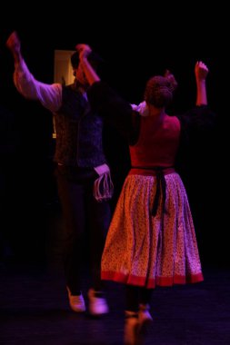 Festivalde geleneksel Bask dansı