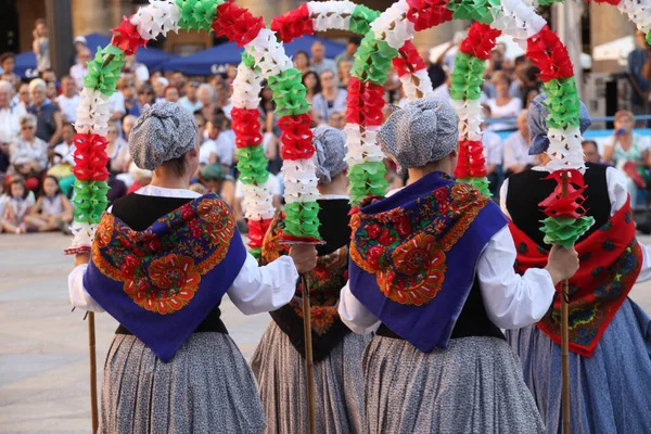 Traditioneller Baskischer Tanz Auf Einem Volksfest — Stockfoto