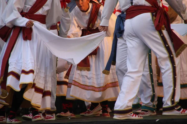 Tradycyjny Taniec Baskijski Festiwalu Folkowym — Zdjęcie stockowe