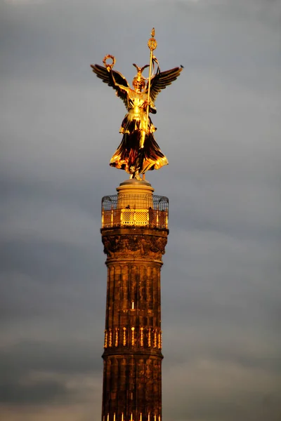 Kolumna Zwycięstwa Berlina Zmierzchu — Zdjęcie stockowe