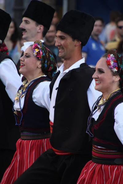 Srbský Lidový Tanec Pouličním Festivalu — Stock fotografie