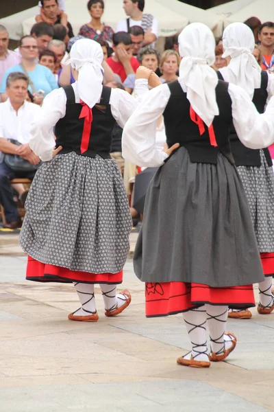 Baskijska Wystawa Tańca Ludowego Festiwalu Ulicznym — Zdjęcie stockowe