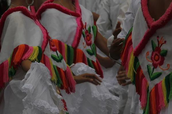 Bir Festivalde Meksikalı Halk Dansı — Stok fotoğraf