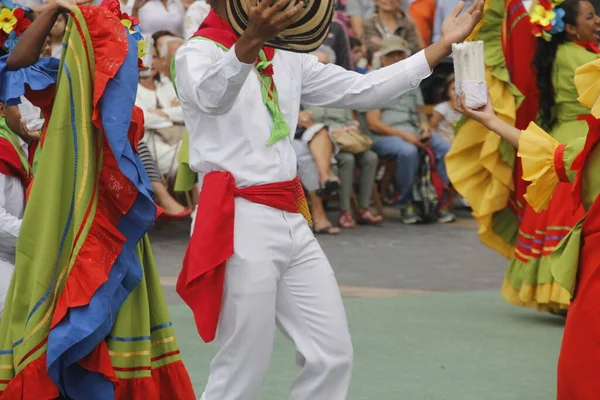 Kolombiya Dan Bir Sokak Festivalinde Halk Dansı — Stok fotoğraf