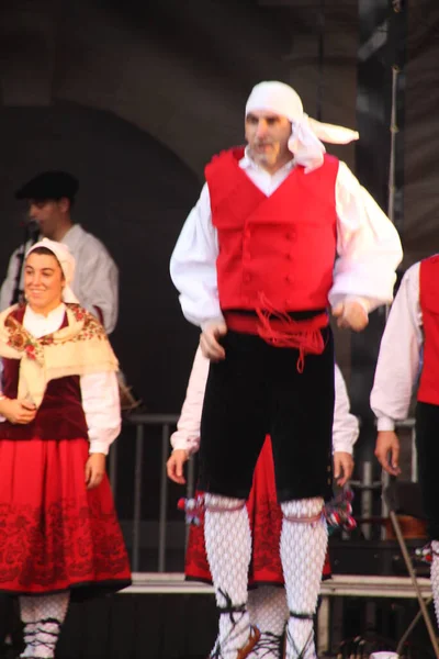 Danza Tradicional Vasca Festival Folclórico —  Fotos de Stock