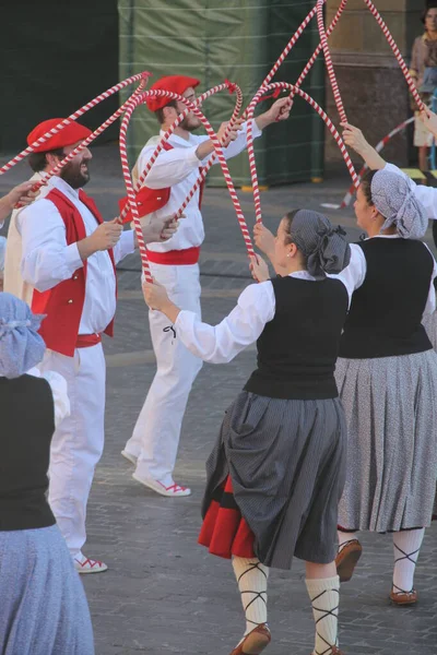 Παραδοσιακός Χορός Basque Ένα Λαϊκό Φεστιβάλ — Φωτογραφία Αρχείου