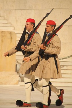 Muhafız değişimi, Atina