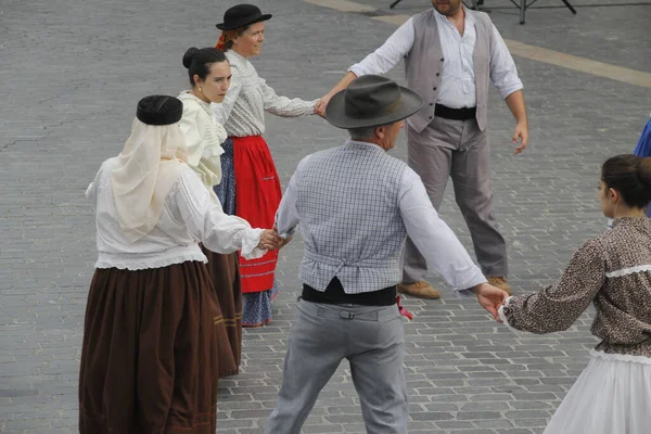 Πορτογαλικό Λαϊκό Χορό Στο Δρόμο — Φωτογραφία Αρχείου