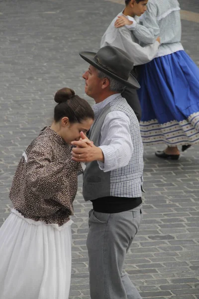 Danza Folclórica Portuguesa Calle —  Fotos de Stock