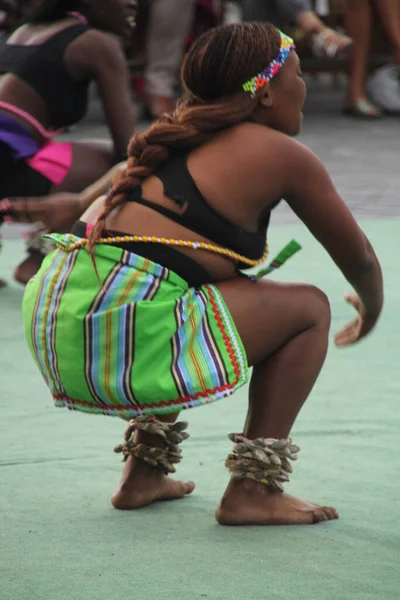 Bir Sokak Festivalinde Güney Afrika Dansı — Stok fotoğraf