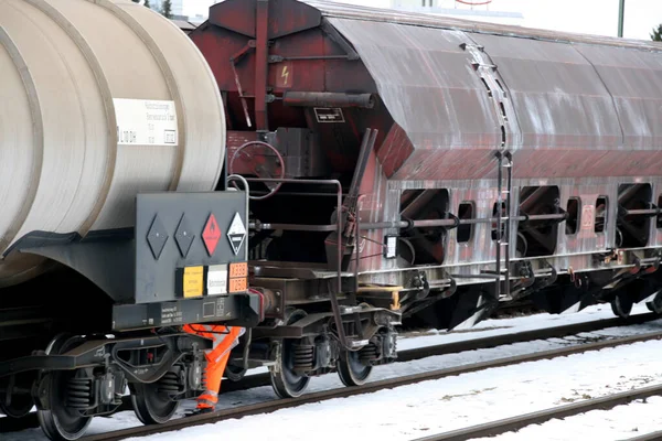 Tren Istasyonunda Yük Vagonları — Stok fotoğraf