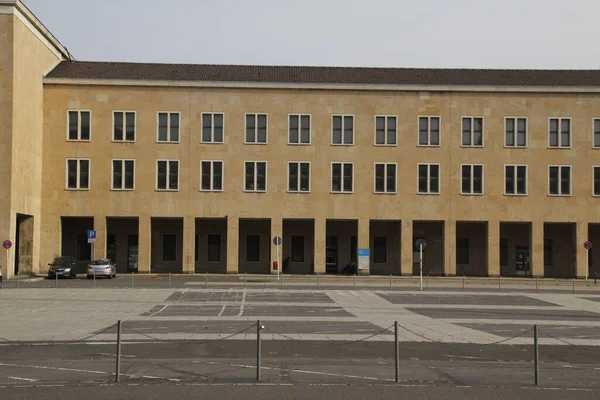 Fachada Del Aeropuerto Tempelhof Berlín —  Fotos de Stock