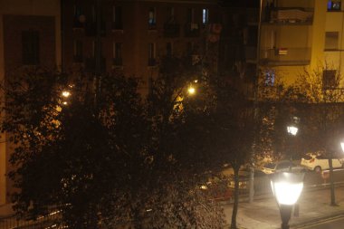 Şehir ortamında fenerler