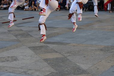 Bask halk dansı gösterisi