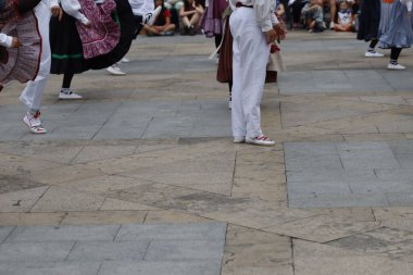 Bask halk dansı sergisi