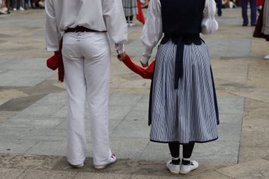 Bask halk dansı sergisi