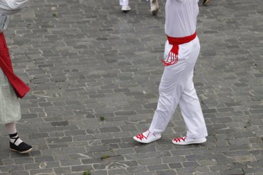 Bask halk dansı gösterisi