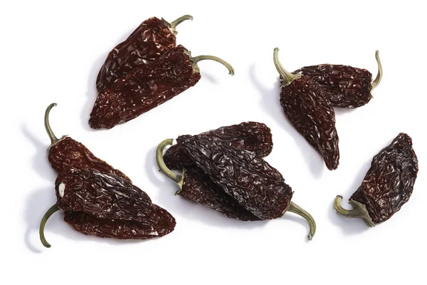 Chipotle füst-szárított jalapeno paprika, ösvények, felső — Stock Fotó