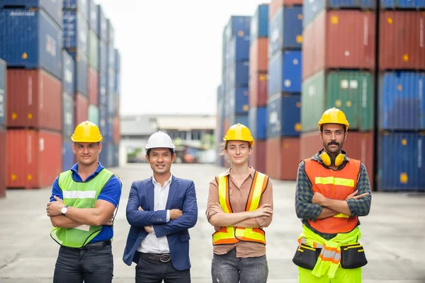 Teamwork Ingenieur Technicus Voorman Partner Dragen Veiligheidshelm Cargo Container Scheepvaart — Stockfoto