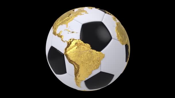 Realistische voetbal geïsoleerd op zwart scherm. 3D naadloze looping animatie. Gedetailleerde goud wereldkaart op zwart-wit voetbal. — Stockvideo
