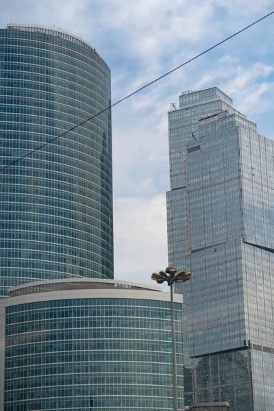 Небоскрёбы Бизнес Центра Москвы Фонарь Высоким Освещением — стоковое фото