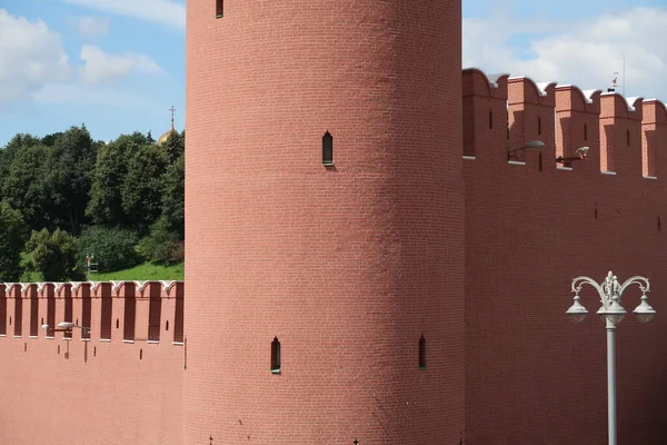 Eckturm Mit Unterschiedlichen Höhen Der Angrenzenden Mauern Schlupflöcher Zinnen — Stockfoto