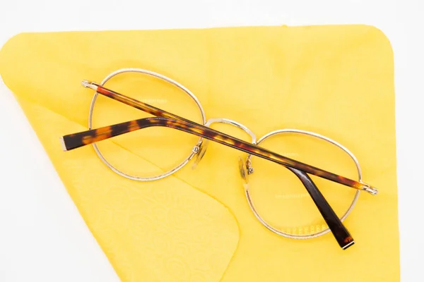 Glasses Yellow Cloth Cleaning Lenses — Stock Photo, Image