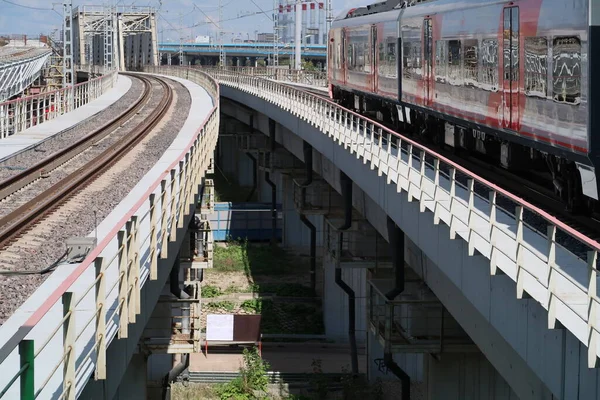 Treno Parte Dalla Stazione Internazionale Dell Anello Centrale Mosca Secondo — Foto Stock