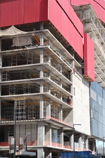 Budowa Wieżowca Centrum Biznesowym Mosca City Widoczna Czerwona Deska Produkcji — Zdjęcie stockowe