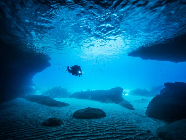 Paisaje Marino Arrecife Coral Mar Caribe Curazao Con Buzo Cueva — Foto de Stock