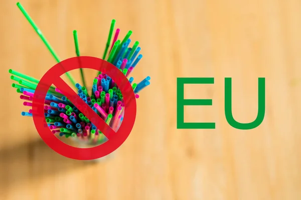 Bunte Plastikhalme Verbotsgesetz Europa 2019 Mit Verbotsschild Und — Stockfoto