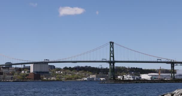 Angus Macdonald Brücke Von Heilbutt Nach Dartmouth Nova Scotia — Stockvideo