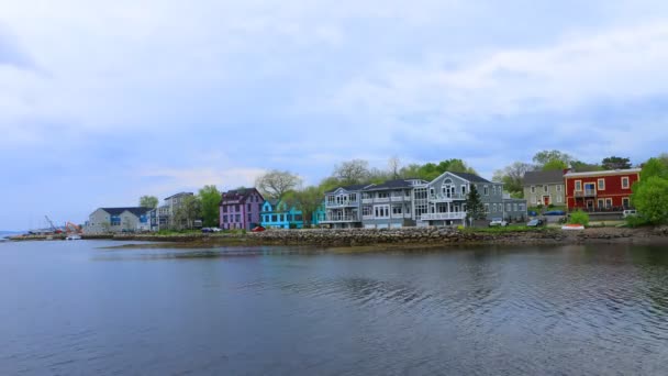 Timelapse Renkli Binaları Mahone Bay Nova Scotia — Stok video