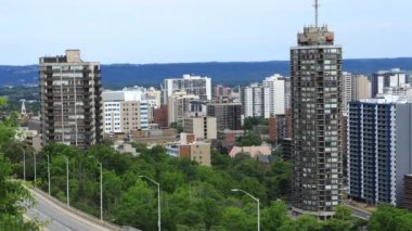 Hamilton, Kanada Timelapse ekspres şehir merkezi arkasında 4k ile