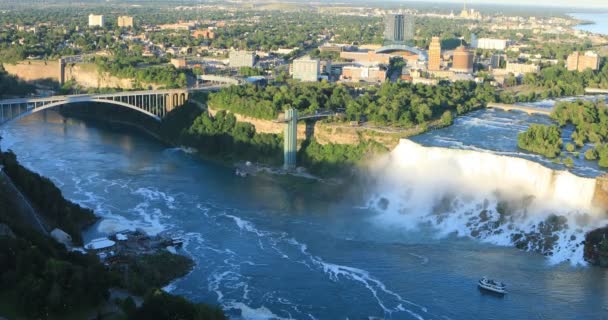 アメリカ滝と虹の橋 の空撮 — ストック動画