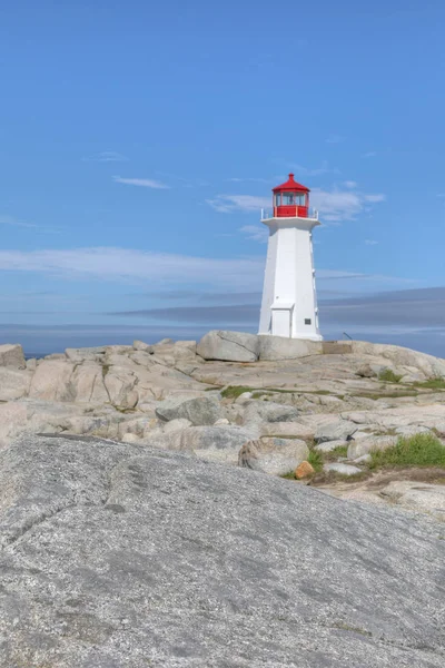 Dikey Peggy'nin Cove deniz feneri, Kanada