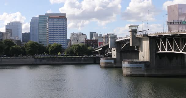 Portland Oregon Skyline Bron Över Willamette River — Stockvideo