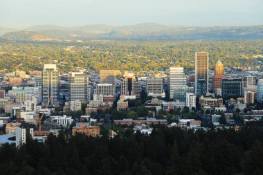 Portland, Oregon şehir merkezinin bir havadan görünümü