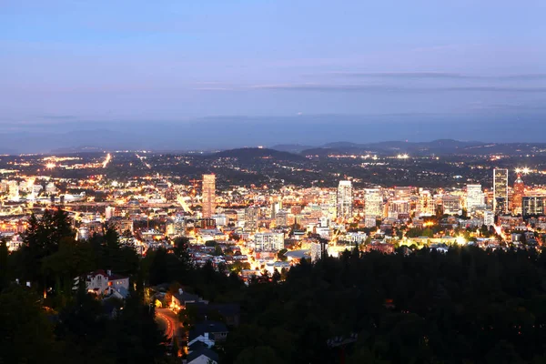 Portland Oregon Manzarası Bir Hava Gece Görünümü — Stok fotoğraf