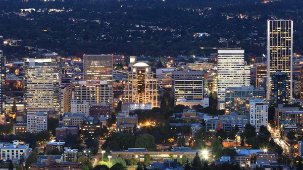 Portland Oregon Şehir Merkezinin Bir Gece Görünümü — Stok fotoğraf