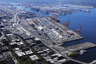 Seattle, Washington limanda nakliye konteyner görünümü