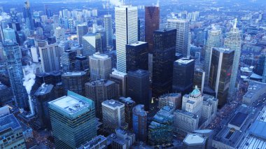 Toronto, Kanada özünde karanlık bir hava