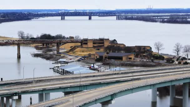 Memphisu Můstku Přes Řeku Mississippi — Stock video