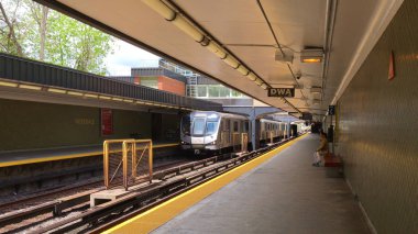 Rosedale Metro İstasyonu, Toronto, Kanada