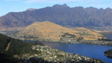 Queenstown kasabasının havadan zaman atlamalı, Yeni Zelanda 4k