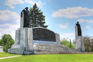 Brantford, Ontario, Kanada'da Alexander Graham Bell anıtı
