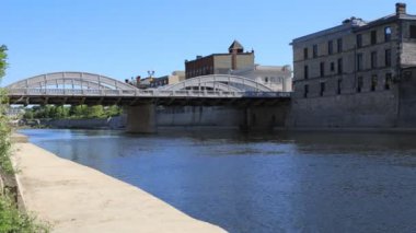 Timelapse Cambridge, Grand River 4k tarafından Kanada görünümü