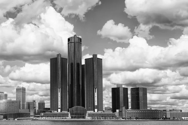 Detroit cityscape across the Detroit River — Stock Photo, Image