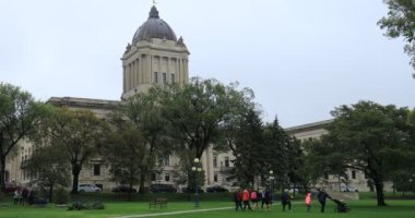 Winnipeg, Manitoba, Kanada - 24 Eylül 2019: Manitoba Yasama Binası Winnipeg, Manitoba 4k, 24 Eylül 2019, Winnipeg